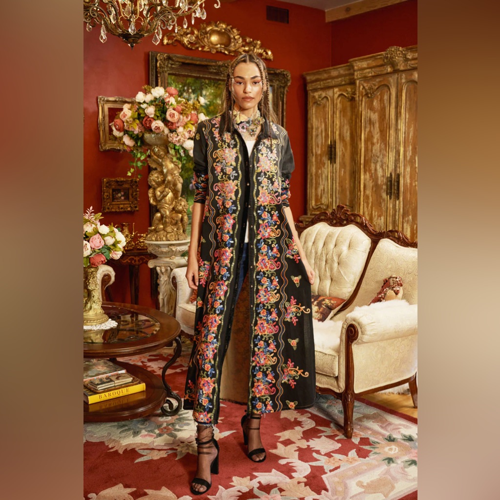 Aratta Meadows Of Flowers Embroidered Duster